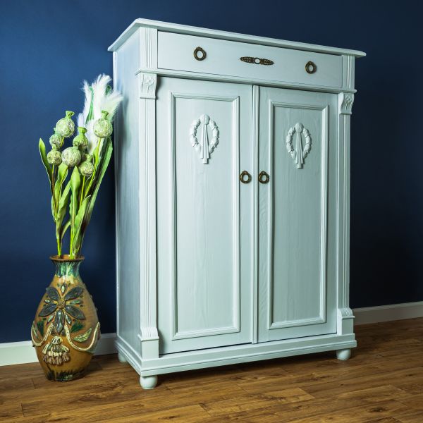 Wardrobe Assembly in Woodinville