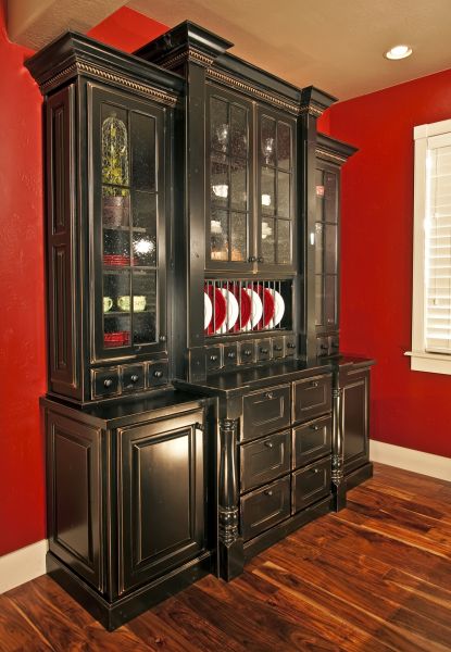 Hutch Installation in Woodinville